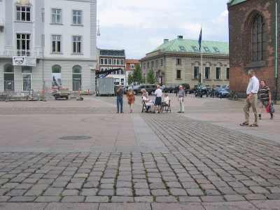 Dag 1: fredag foran domkirken på Store Torv. (billede 4 af 4)