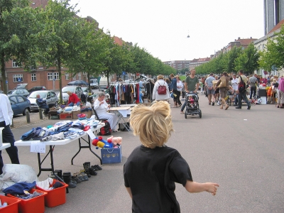 Dag 9: søndag til bagagerumsmarked på Ingerslev Plads. (billede 3 af 3)