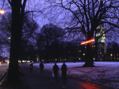 "Jorden bærer dit aftryk" i Rådhusparken, Århus. (billede 3 af 3)